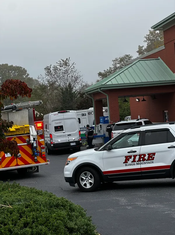 Emergency responders at a call where a Loomis van was robbed in Kings Mountain NC.